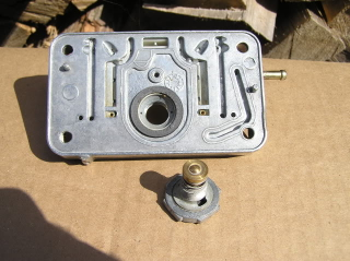Illustration for article titled How To Rebuild An American V-8 Carburetor